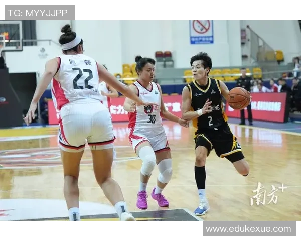 广州篮球队力量变革引发热议球迷期待新赛季精彩表现 广州篮球队力量变革引发热议球迷期待新赛季精彩表现